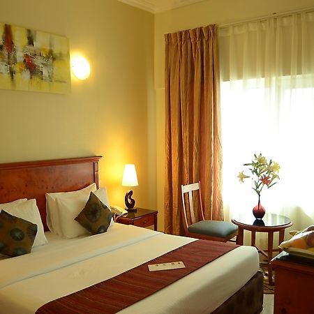 Nejoum Al Emarat Hotel Sharjah Luaran gambar