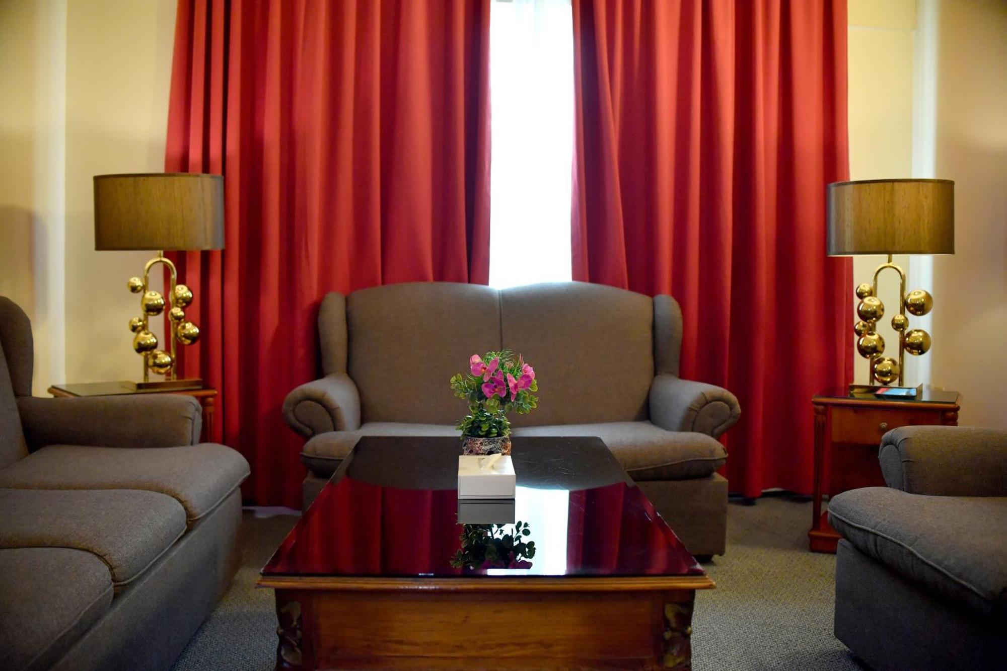 Nejoum Al Emarat Hotel Sharjah Luaran gambar