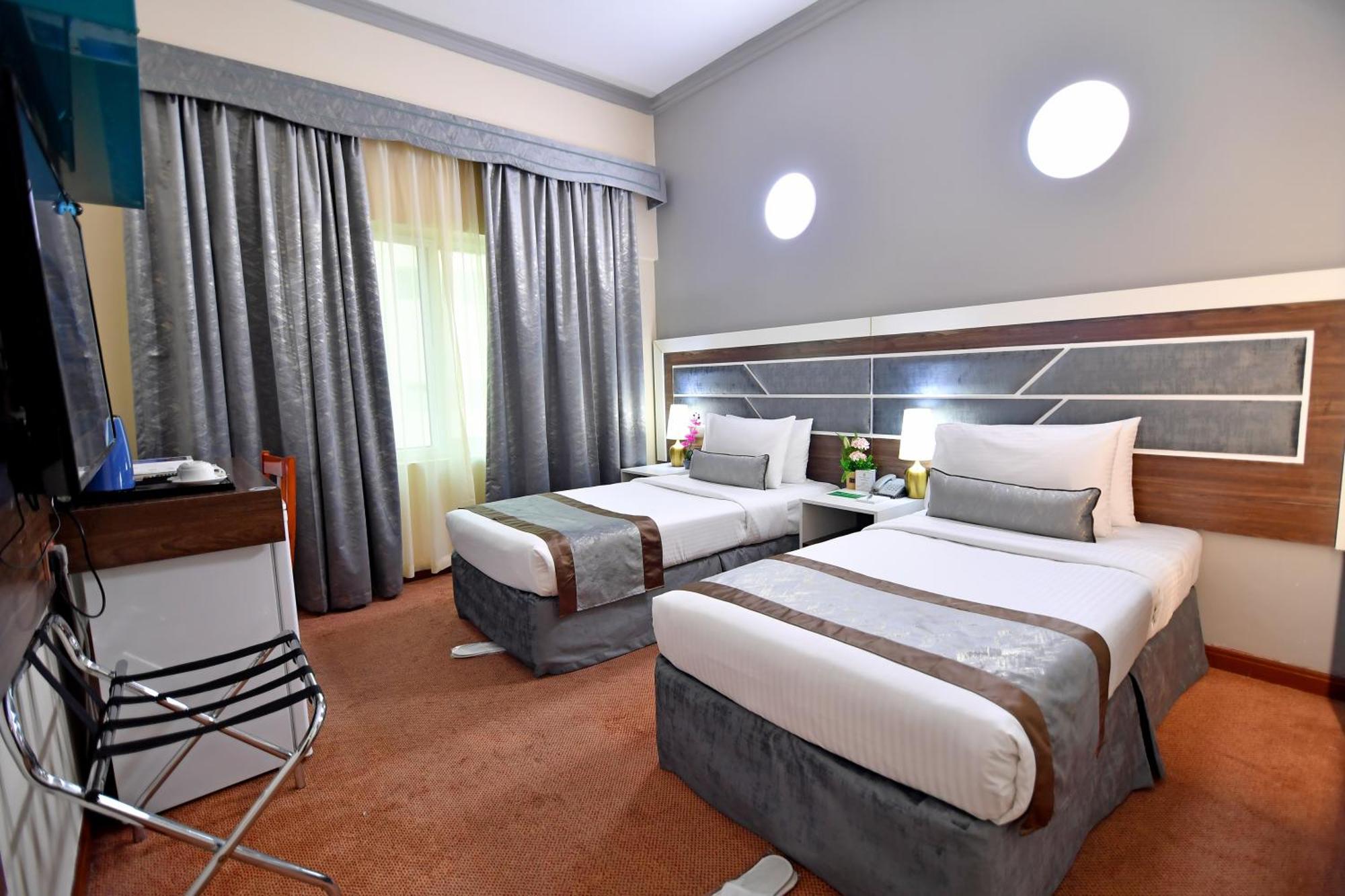 Nejoum Al Emarat Hotel Sharjah Luaran gambar