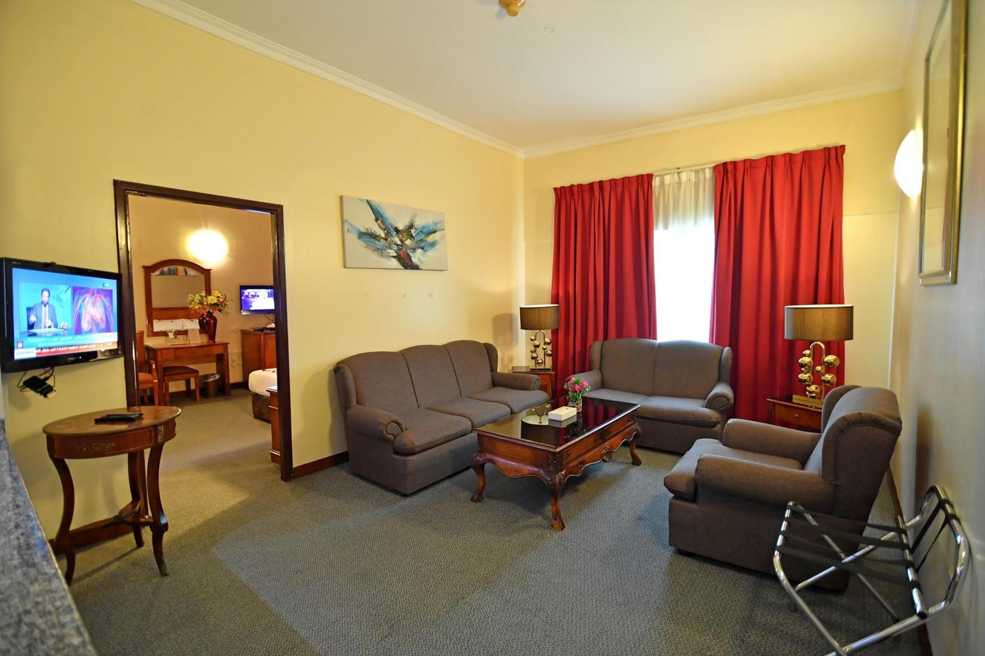 Nejoum Al Emarat Hotel Sharjah Luaran gambar